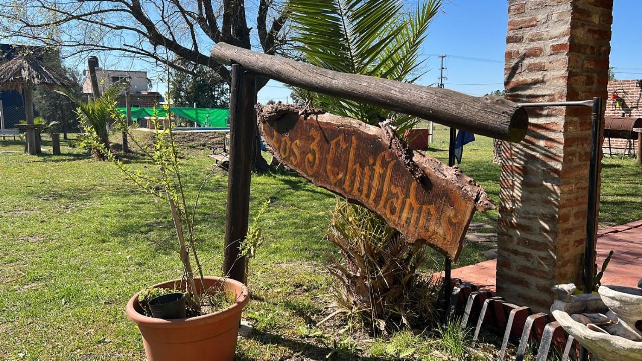 Los Tres Chiflados Chascomus Ngoại thất bức ảnh